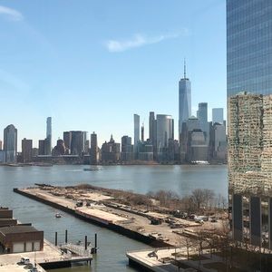 Meet your Posher, Vivian